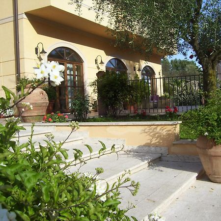 Hotel Del Sole Sora Bagian luar foto