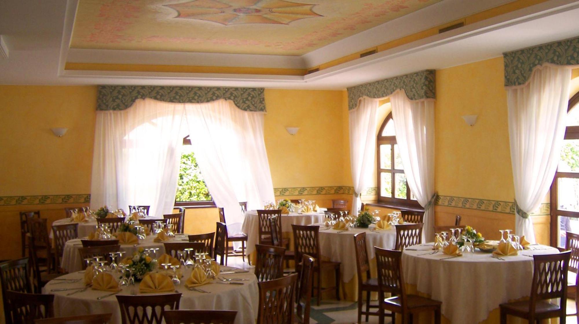Hotel Del Sole Sora Bagian luar foto